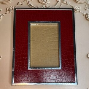 Vintage Faux Red Crocodile Pattern 3 x 5 Photo Frame